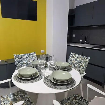R94 Apartment Acireale